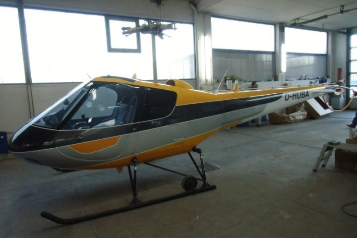 Enstrom D-HUBA Designlackierung